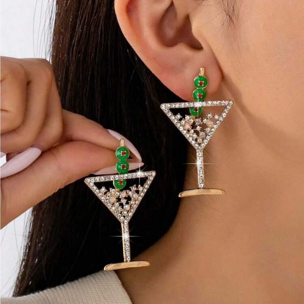 Sparkling Rhinestone Martini Drop Earrings NEW 🏷️